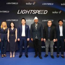 โซลาร์ ดี ส่ง ‘หุ่นยนต์ติดตั้งแผงโซลาร์เซลล์’ ครั้งแรกในไทย เทคโนโลยี Light Speed ติดตั้งเร็ว 10 เท่า สนับสนุนพลังงานสะอาด ลดต้นทุนการผลิตให้ภาคธุรกิจไทย
