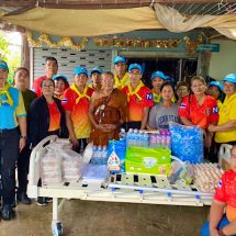 จิตอาสาปันน้ำใจนำความช่วยเหลือสู่คนชรา ผู้ป่วยติดเตียง และผู้พิการ ที่บ้านสะแกแสง ตำบลพะงาด อำเภอขามสะแกแสงจังหวัดนครราชสีมา