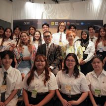 นิสิตมศว. เอกออกแบบผลิตภัณฑ์ จัดนิทรรศการ Axis to Exit โชว์ผลงานสร้างสรรค์ต่อยอดอนาคตเพื่อความยั่งยืน