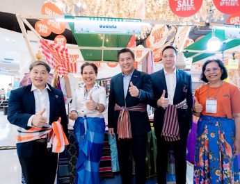 สสว. – สทท. เผยความสำเร็จ ตลาดนัด Recharge Market 2025 เติมพลัง SME เติมพลังโลก จังหวัดตรัง ได้รับการตอบรับจากทุกภาคส่วนดีเกินคาด!