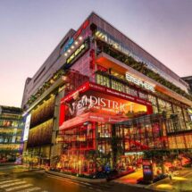 “ศุภลักษณ์ อัมพุช” จัด EM DISTRICT HAUNTED HALLOWEEN 2025 ฮาโลวีนระดับโลก ดึง “แจ็คสัน หวัง” ร่วมจัด UNDER THE CASTLE บ้านผีสิงแบบอิมเมอร์ซีฟครั้งแรกในไทย กระตุ้นภาคธุรกิจค้าปลีกและท่องเที่ยวไทย