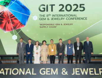 GIT จัด “งานประชุมวิชาการนานาชาติด้านอัญมณีและเครื่องประดับ ครั้งที่ 8 (GIT 2025)” อย่างยิ่งใหญ่ คับคั่งด้วยผู้เชี่ยวชาญและผู้นำความคิดจากทั่วโลก หวังประเทศไทยเป็นผู้นำทางความคิดและนวัตกรรมด้านอัญมณี และเครื่องประดับระดับโลก