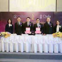 จุฬาลงกรณ์มหาวิทยาลัยจับมือมหาวิทยาลัยมหิดล พัฒนานวัตกรรมเวชสำอางจากข้าวไรซ์เบอร์รี่ไทย ถ่ายทอดเทคโนโลยี “AnthoRice™ Complex” พร้อมเดินหน้าทดสอบทางคลินิก ณ โรงพยาบาลศิริราช ไตรมาส 1 ปี 2569