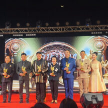 วศิน วรรณพฤกษ์ คว้ารางวัล “กินรีทอง” มหาชน ครั้งที่ ๑๑ สาขาบุคคลต้นแบบตัวอย่างสังคม