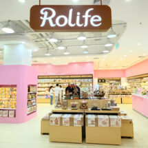 Rolife เขย่าตลาด Kidult ไทย! ทุ่มงบ 20 ล้าน เปิดตัว “Rolife Tiny Town by YUMEYA” ครั้งแรกในไทย เนรมิตโลกโมเดลจิ๋วสู่ประสบการณ์ขนาดจริง 6 มี.ค. นี้ ที่แฟชั่นไอส์แลนด์ ตั้งเป้าโต 40% ในปี 2569