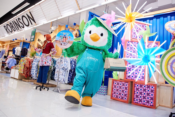 โรบินสันพลิกห้างรับซัมเมอร์ สู่จุดหมาย One-stop Summer Destination ผ่านแคมเปญ “ROBINSON SUMMER FEST”