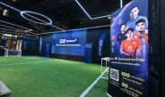 เชียร์บอลกับเพื่อนซี้ผ่านจอใหญ่แบบจุใจที่งาน BG SPORTS x ARI WATCH PARTY ที่ ARI FOOTBALL สาขา One Bangkok